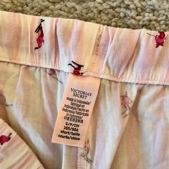 Victoria’s Secret Flannel Pajama Set - Picture 9 of 9